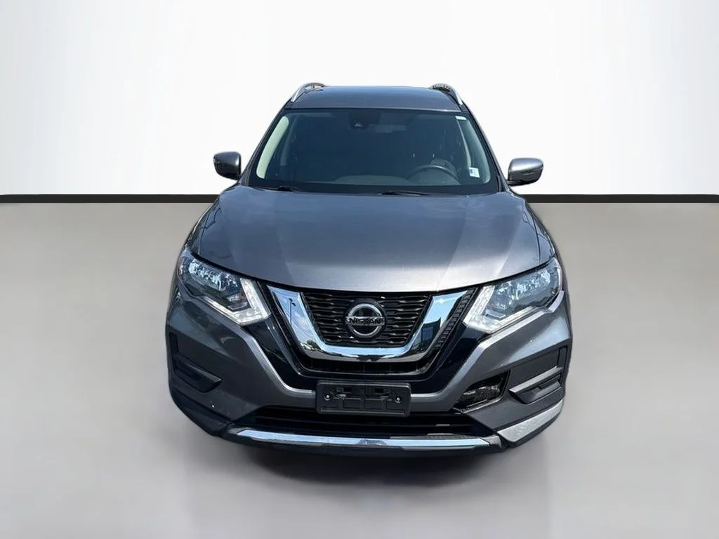 Used 2019 Gun Metallic Nissan SV image 8