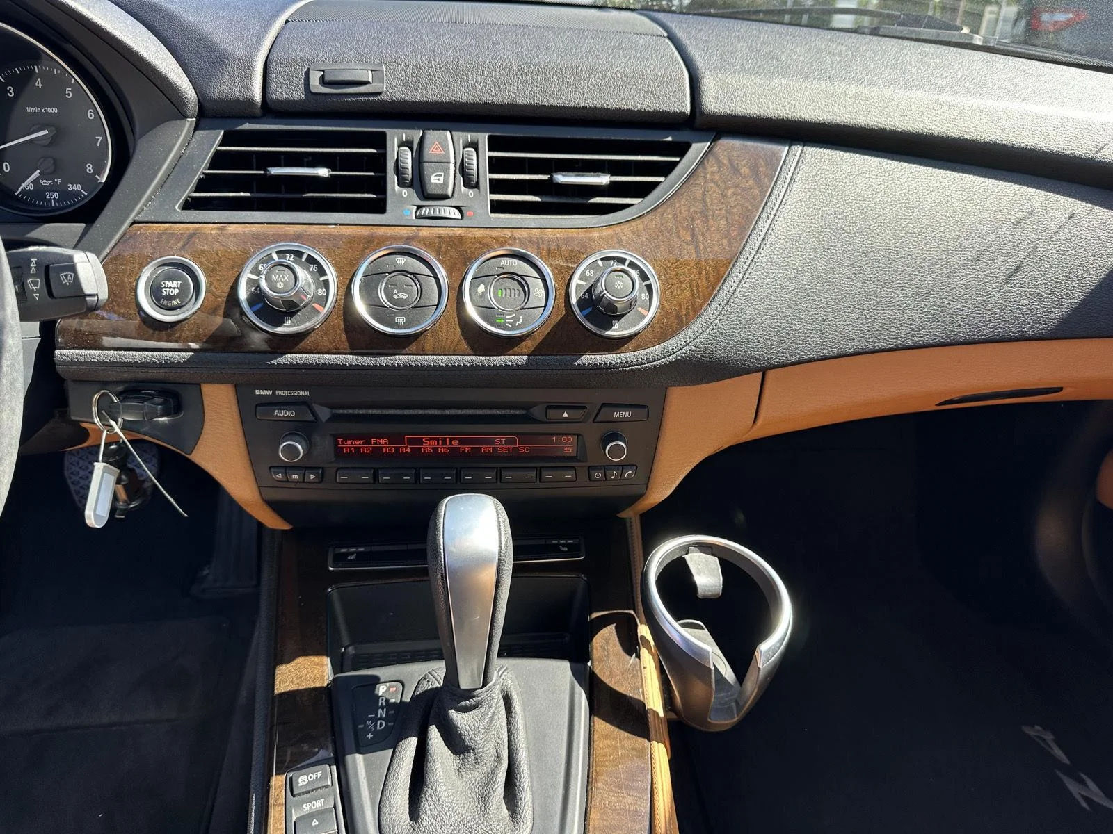Used 2011 Black Sapphire Metallic BMW sDrive30i image 23
