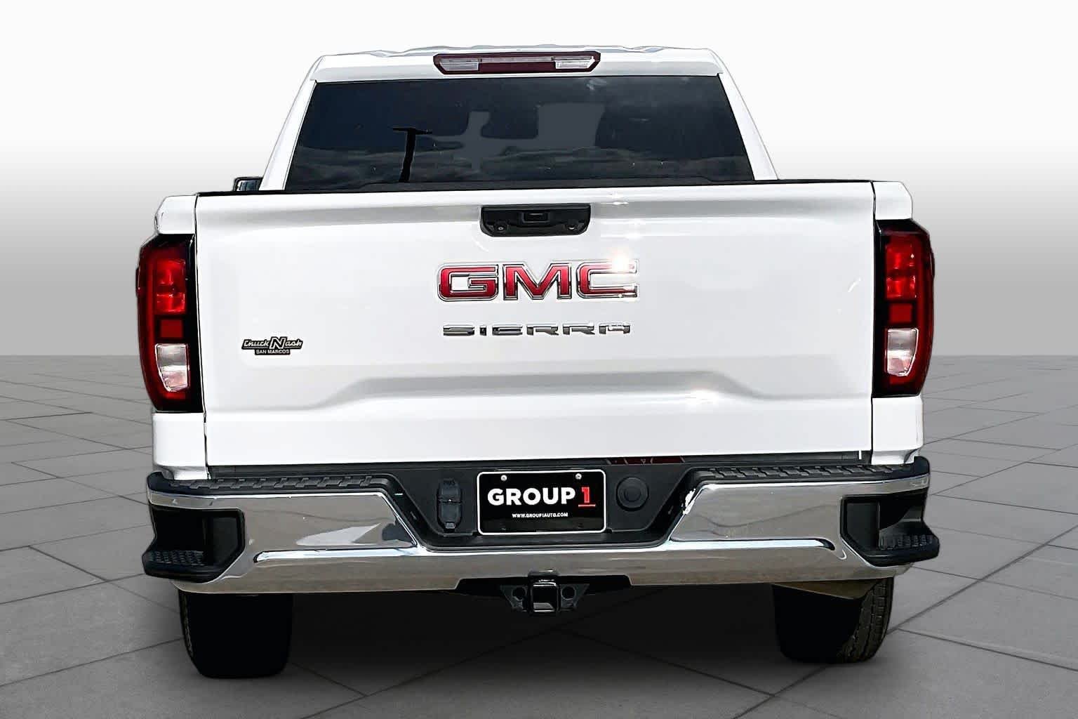 Used 2022 Summit White GMC Pro image 5