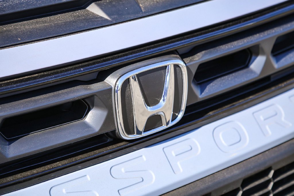 New 2026 Sonic Gray Pearl Honda RTL Towing image 12
