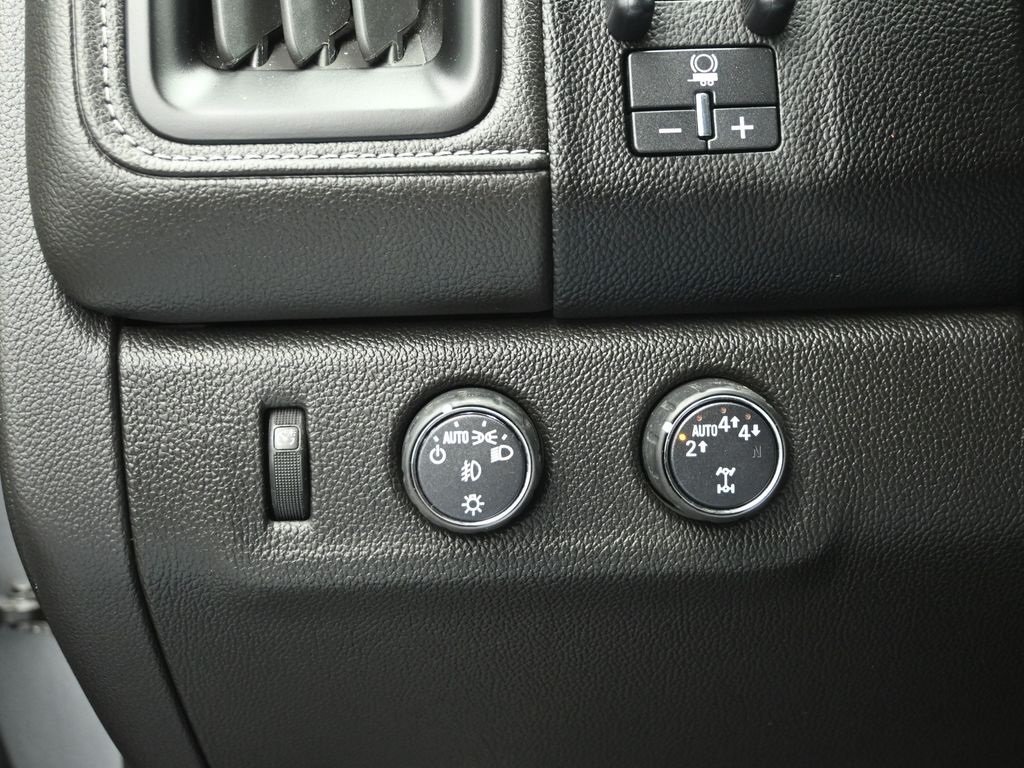 2020 GMC CANYON - Image 10