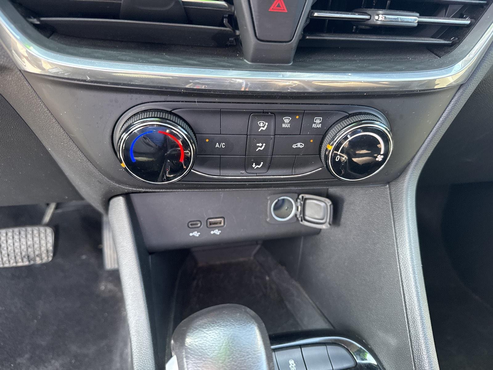 Used 2024 Summit White Buick Preferred image 23