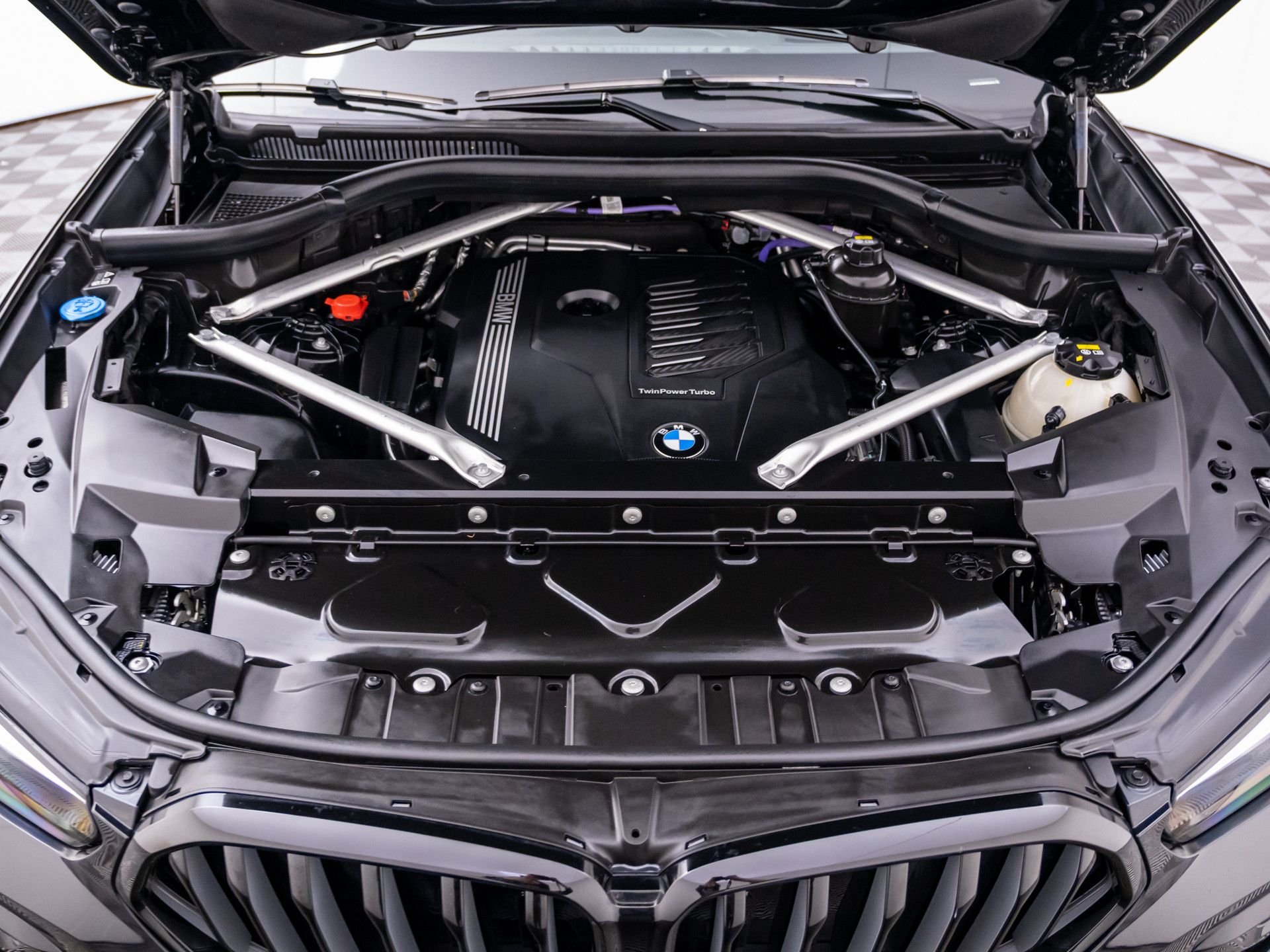 Certified Used 2023 Black Sapphire Metallic BMW xDrive40i image 32