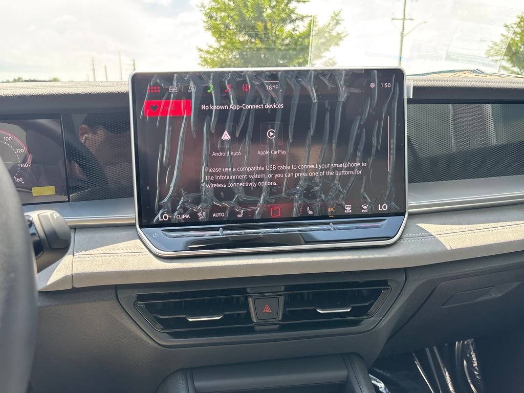 New 2026 Platinum Gray Metallic Volkswagen 2.0T SE image 19