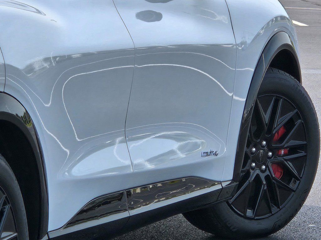 2025 Ford Mustang Mach-E Premium - Photo 13