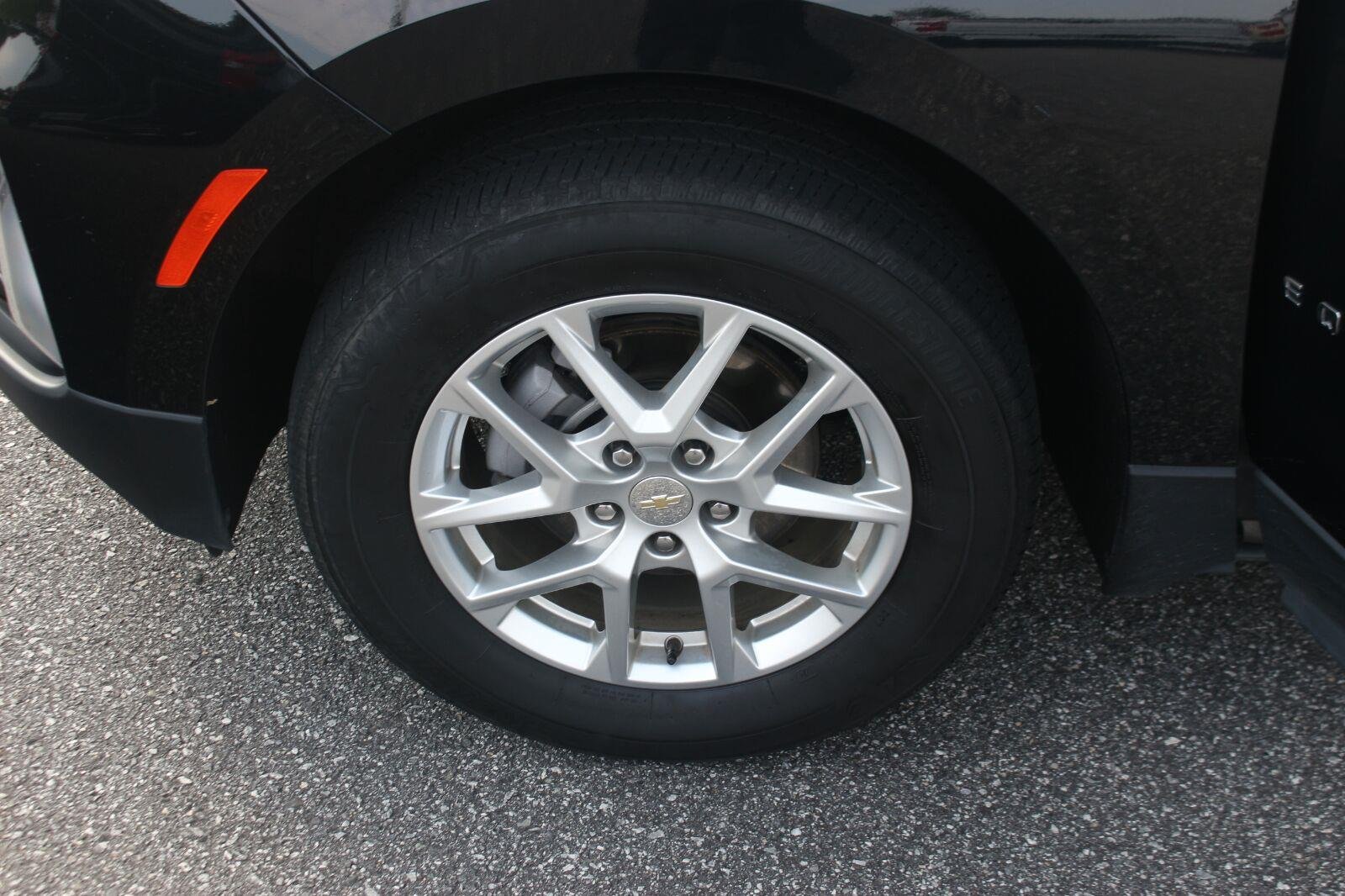 Used 2024 Mosaic Black Metallic Chevrolet LT image 39