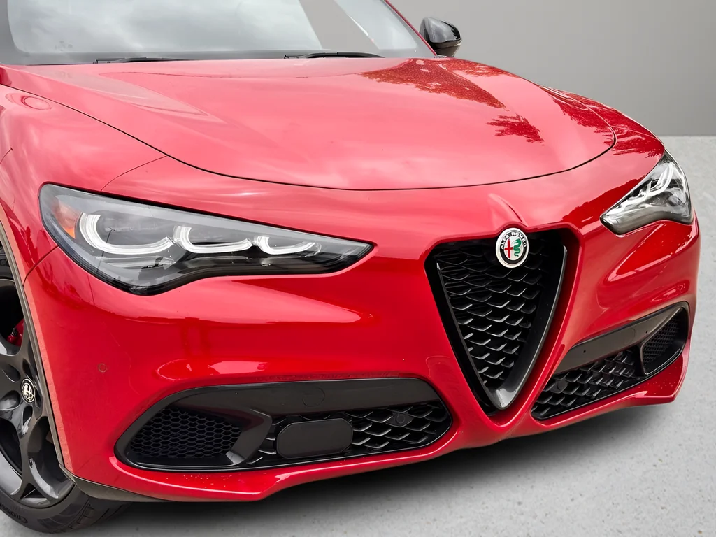 Used 2025 Red Alfa Romeo Base image 27