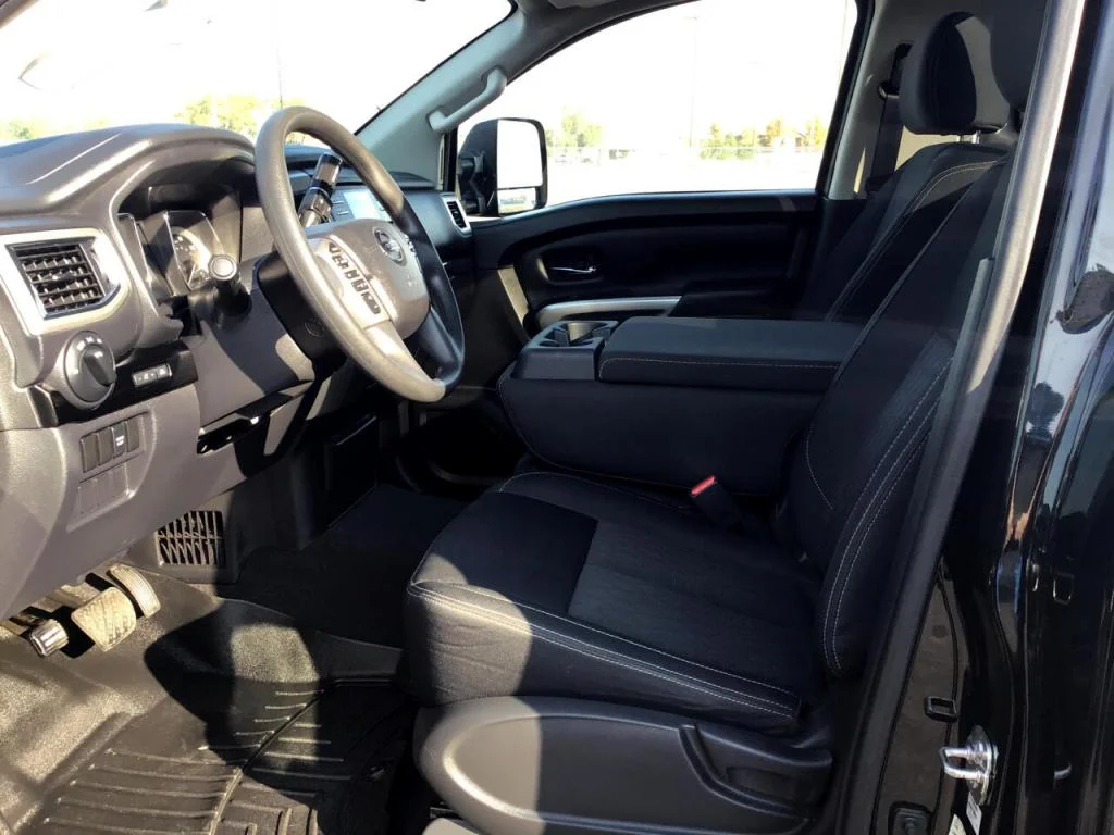Used 2018 Magnetic Black Nissan SV image 13