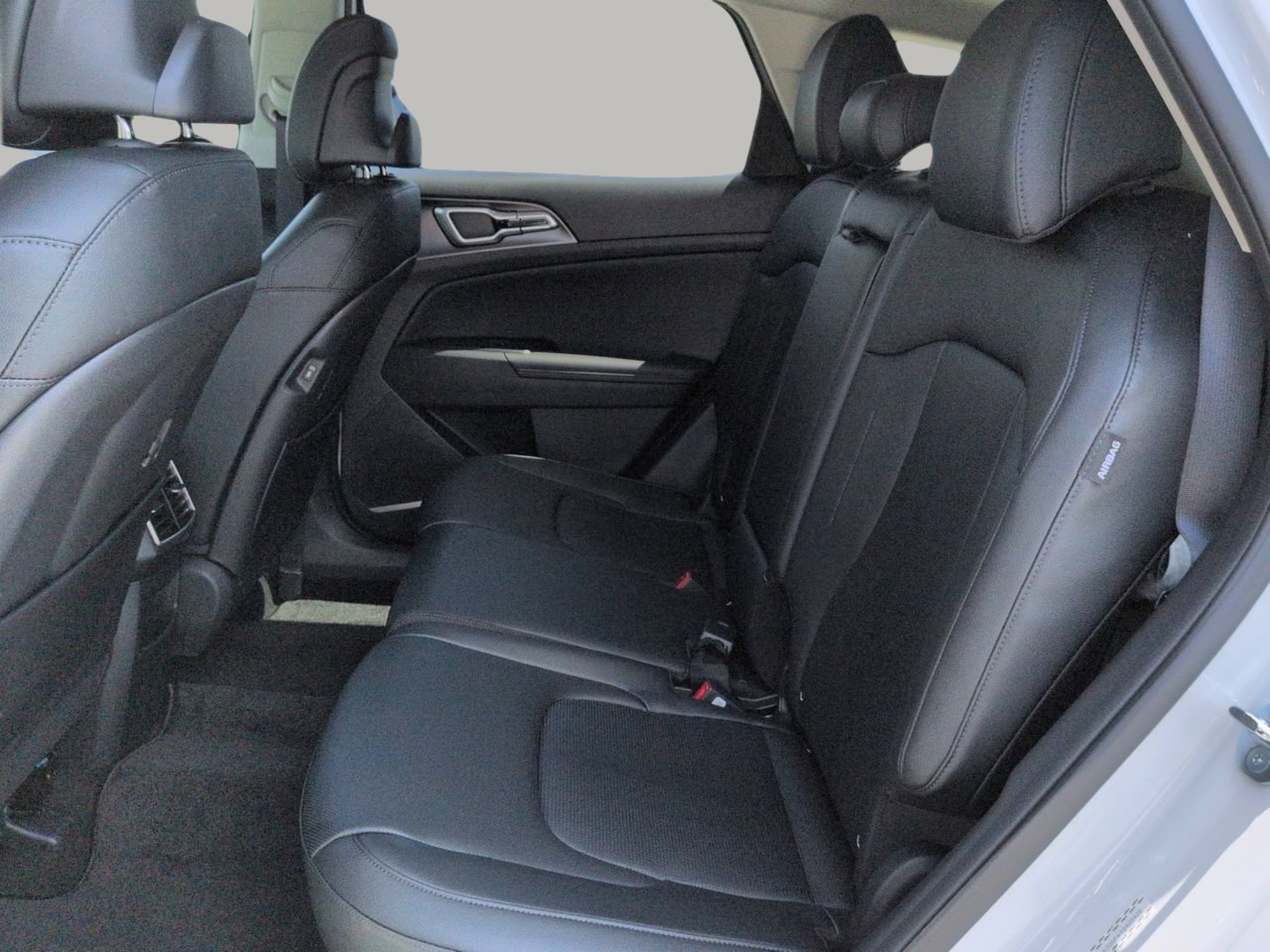 New 2026 Glacial White Kia EX image 18