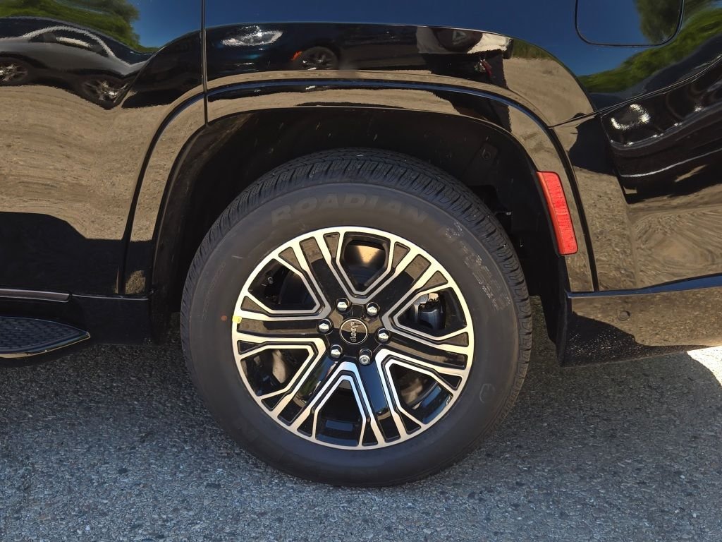 New 2026 High Gloss Black Exterior Paint Jeep  image 15