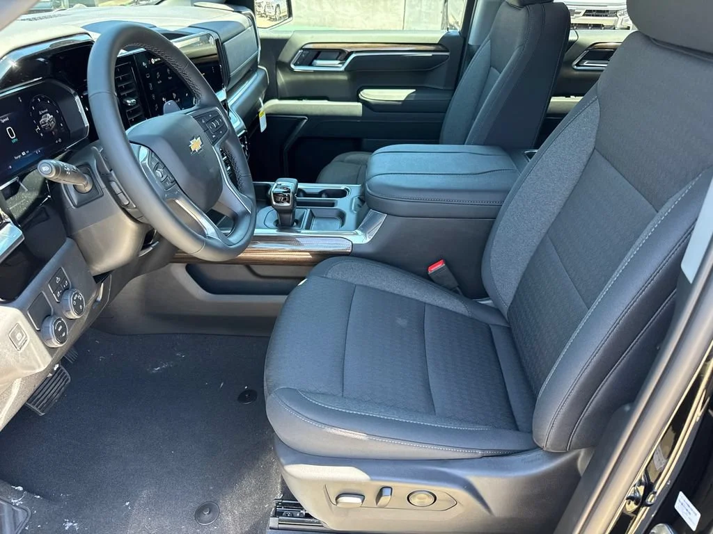 2026 Chevrolet Silverado 1500 LT - Photo 15