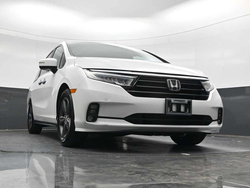 Used 2022  Honda EX image 32