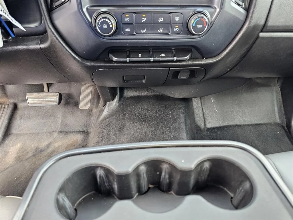 Used 2014 SUMMIT WHITE Chevrolet Work Truck image 21