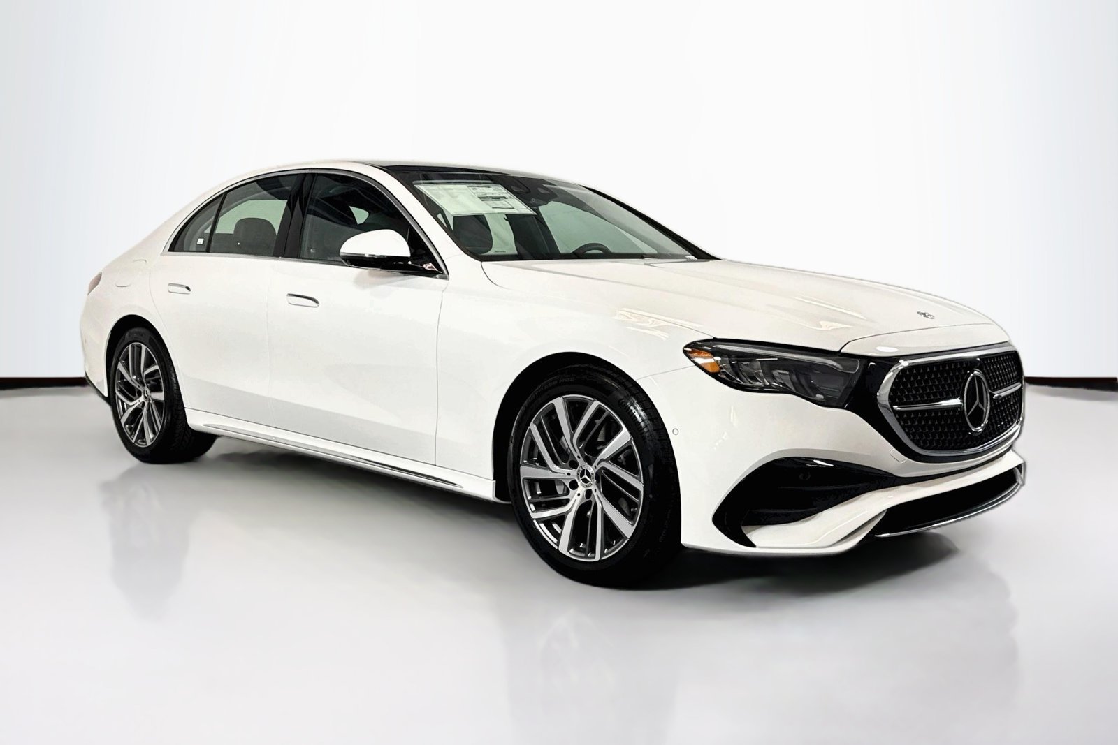 New 2026 Polar White Mercedes-Benz E 350 image 3