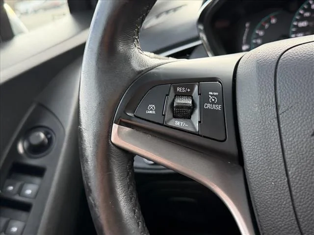 Used 2022  CHEVROLET 1LT image 15