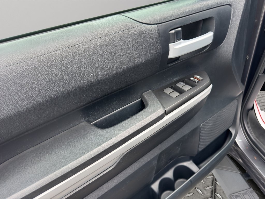 Used 2019 Magnetic Gray Metallic Toyota SR5 image 21