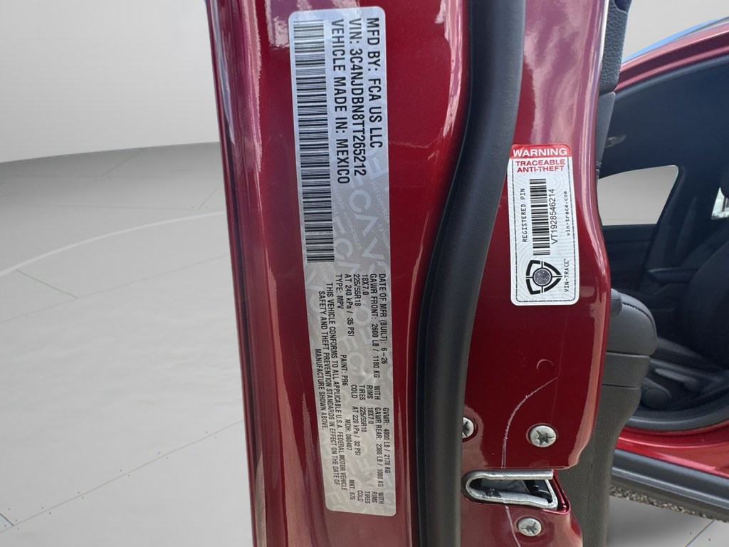 New 2026 Red Hot Pearl-Coat Exterior Paint Jeep Latitude image 42