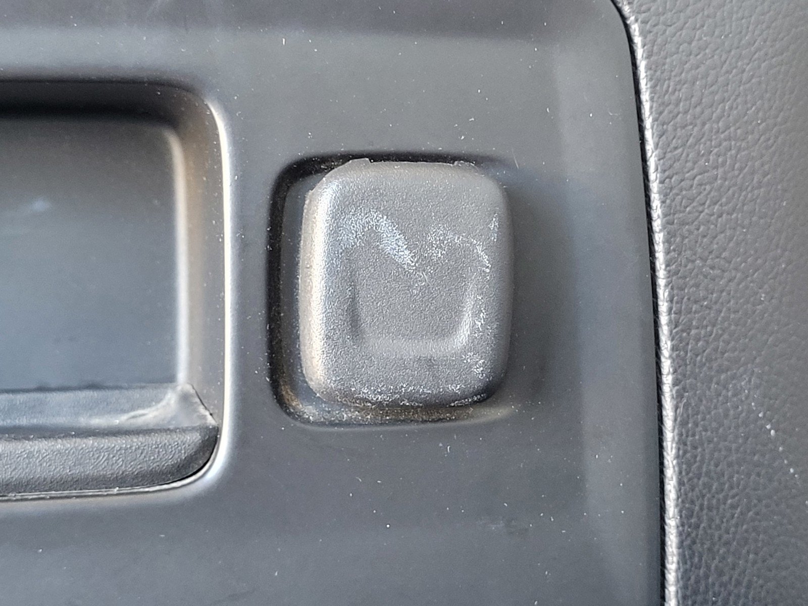 2014 Chevrolet Silverado 1500 LTZ - Photo 8