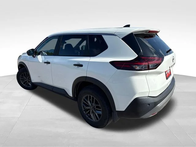 Certified Used 2023 White Nissan S image 6