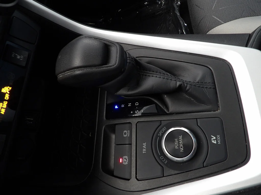 Used 2023 Midnight Black Metallic Toyota XLE image 32