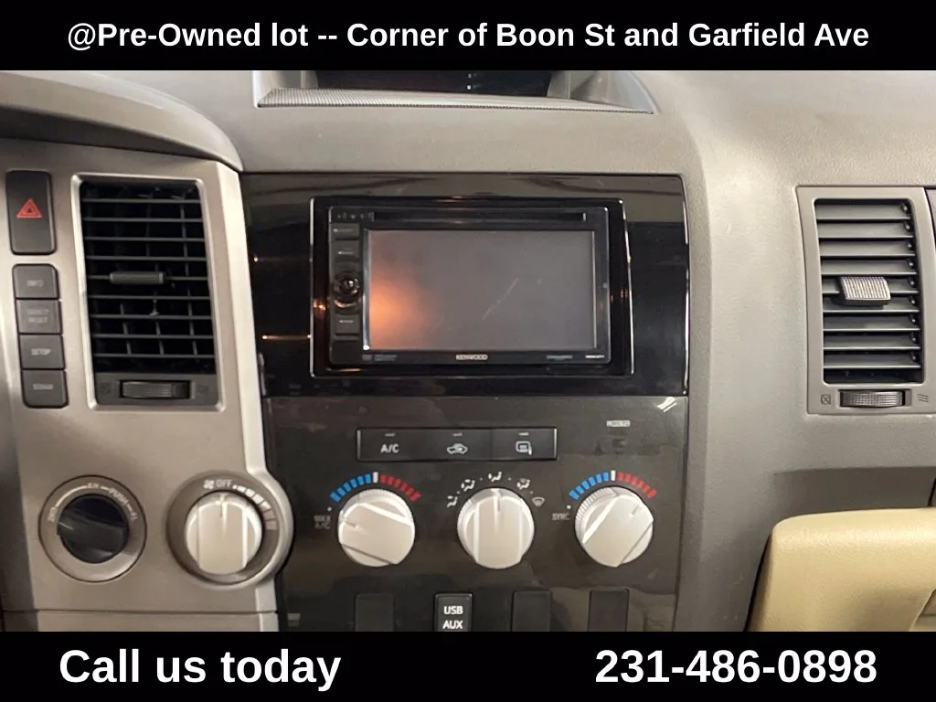 Used 2011  Toyota Grade image 18