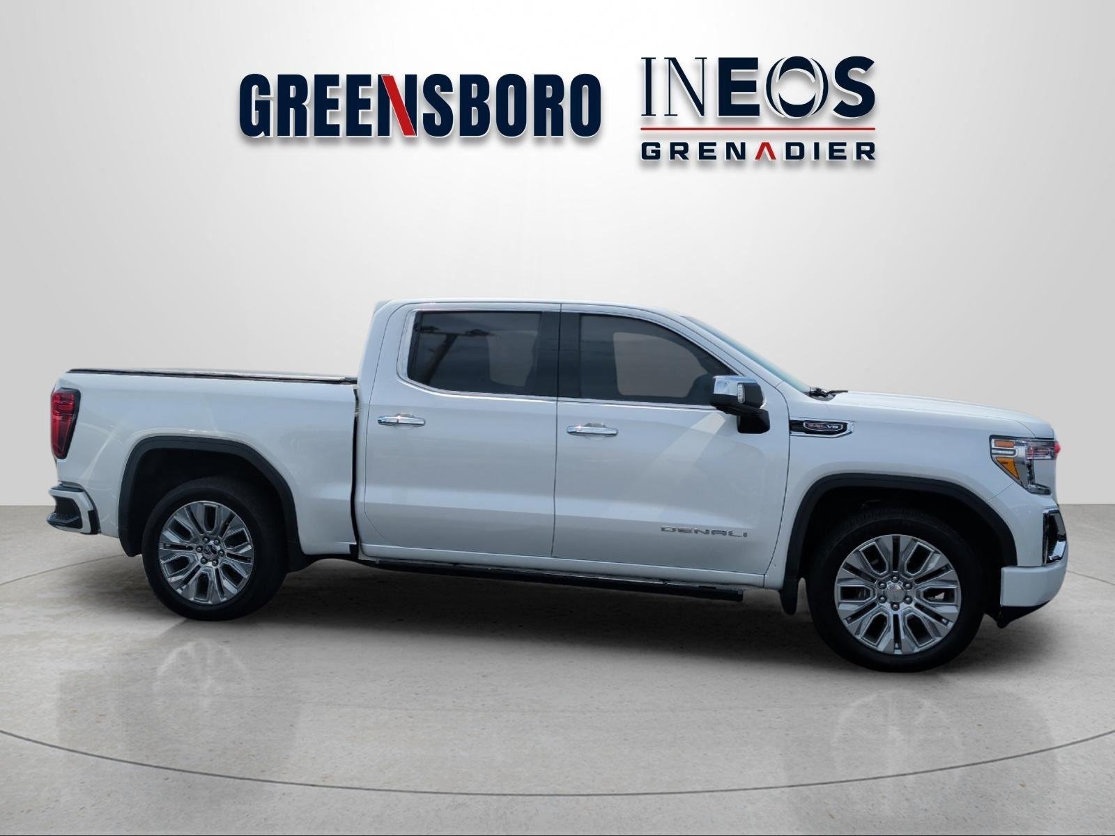 Used 2020 White Frost Tricoat GMC Denali image 6