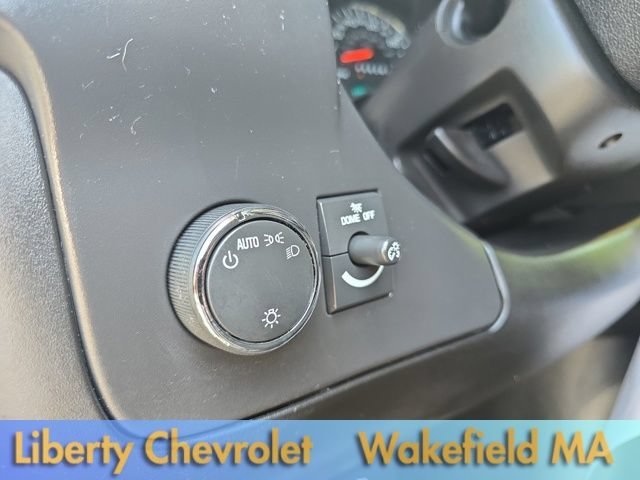 Used 2025 Summit White GMC Work Van image 19