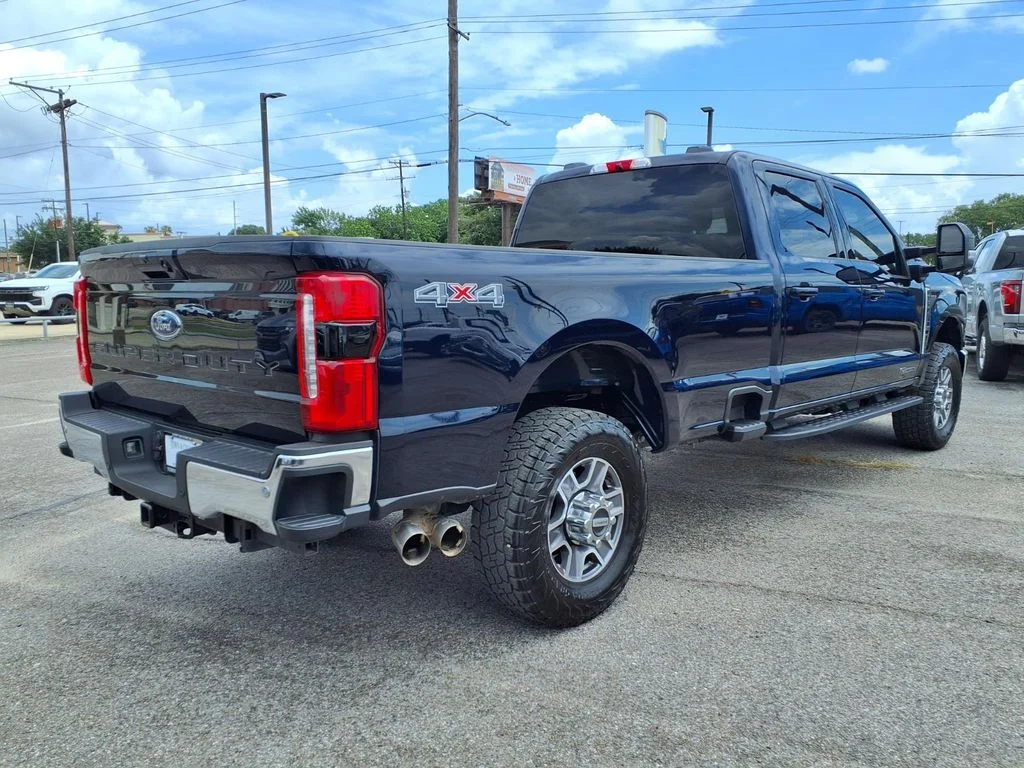 Used 2025 Blue Ford Lariat image 15