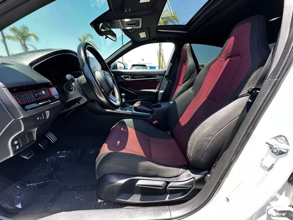 Used 2024  Honda Base image 22
