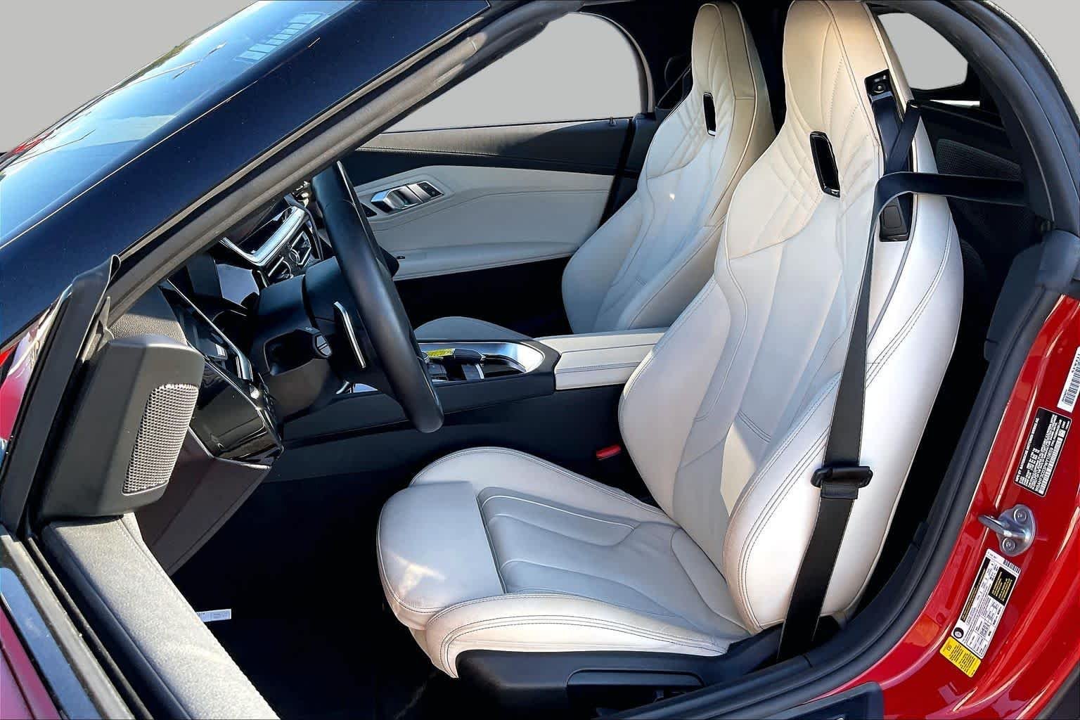 Used 2023 San Francisco Red Metallic BMW sDrive30i image 13