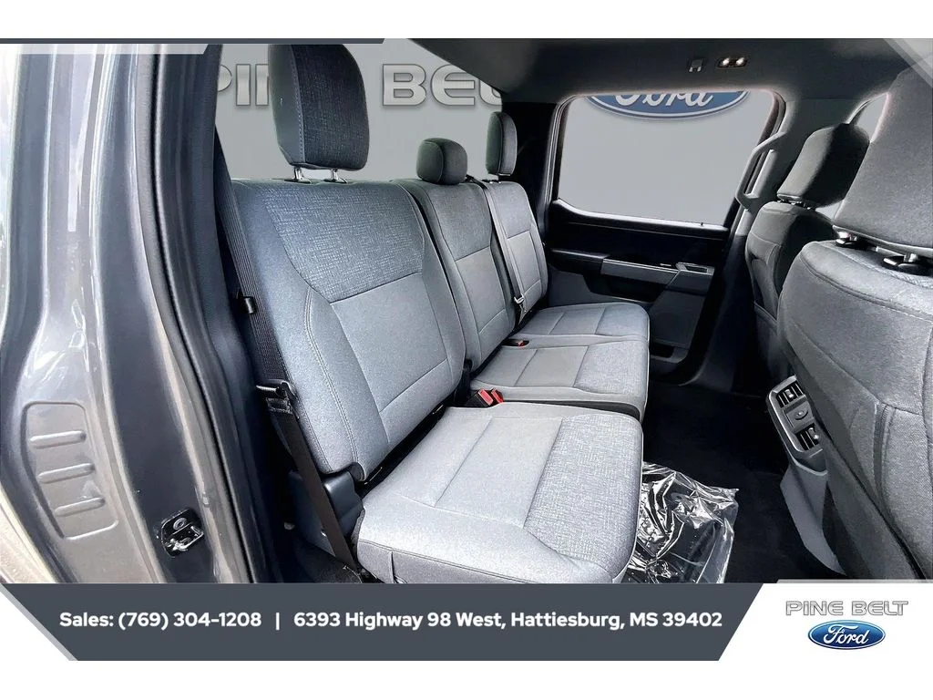 New 2026 Carbonized Gray Metallic Ford XLT image 21