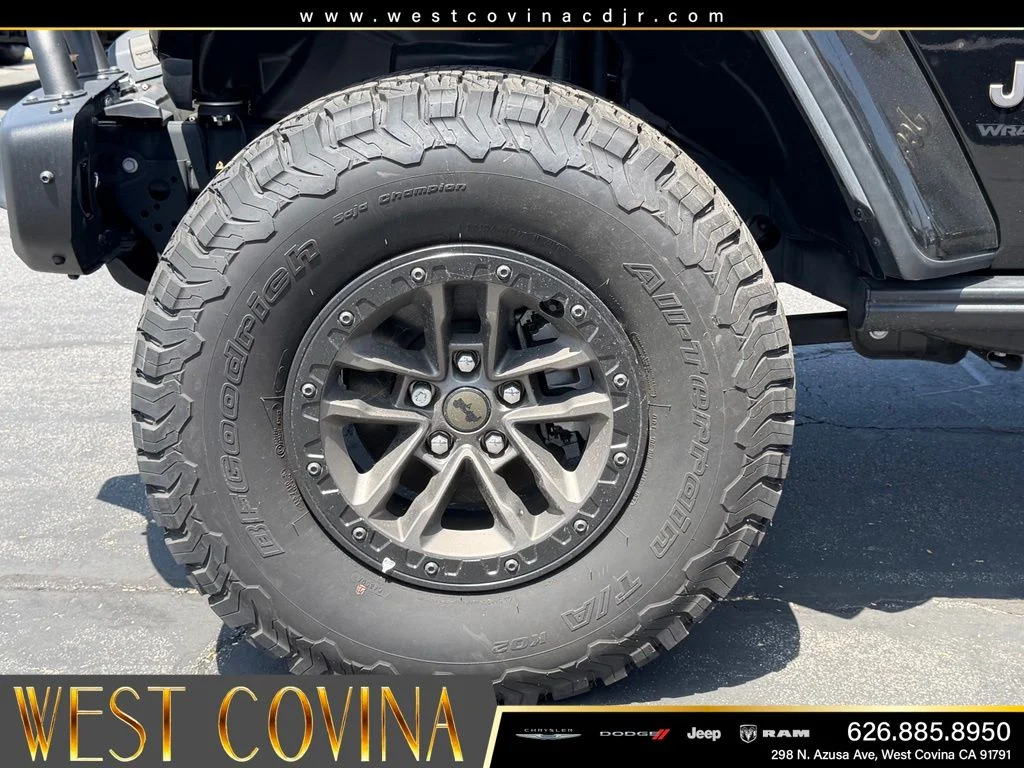 New 2024 Black Clear-Coat Exterior Paint Jeep Rubicon 392 image 20