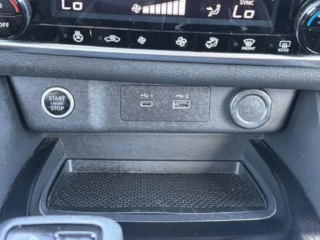 Used 2022 Gray Nissan SV image 22