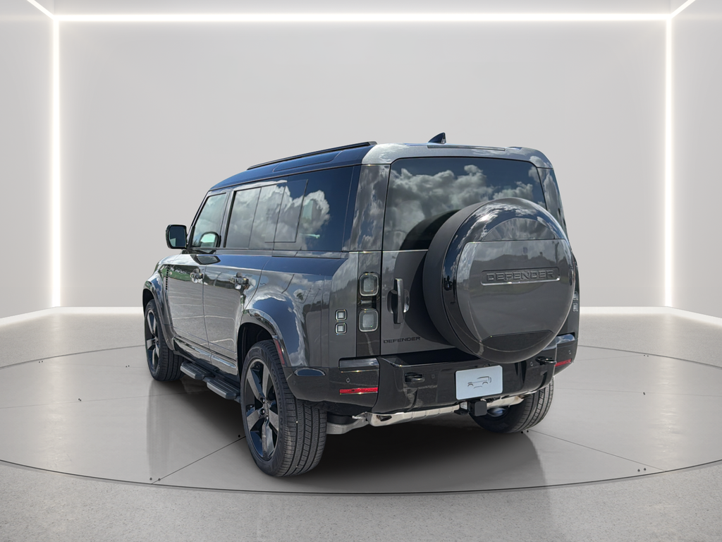 New 2026 Carpathian Grey Land Rover X-Dynamic SE image 15