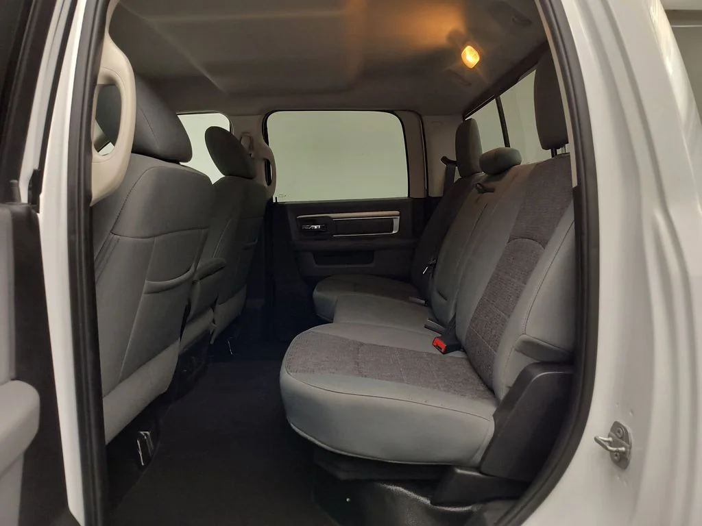 Used 2016 Bright White Ram SLT image 11