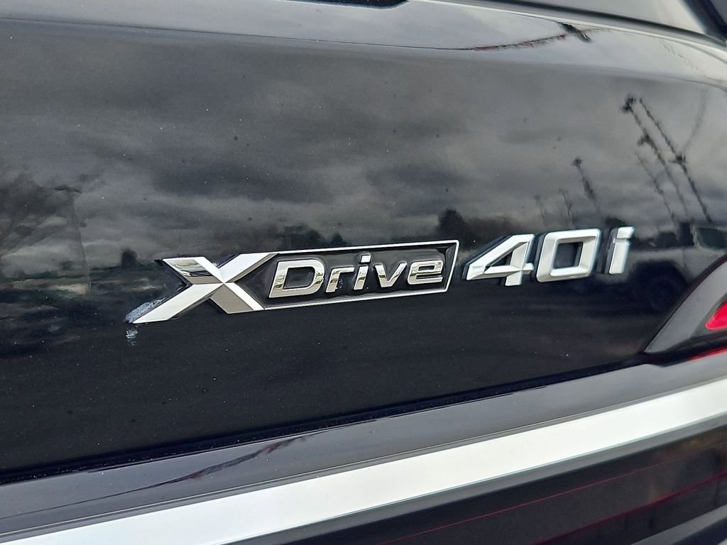 Used 2023 Black BMW xDrive40i image 36