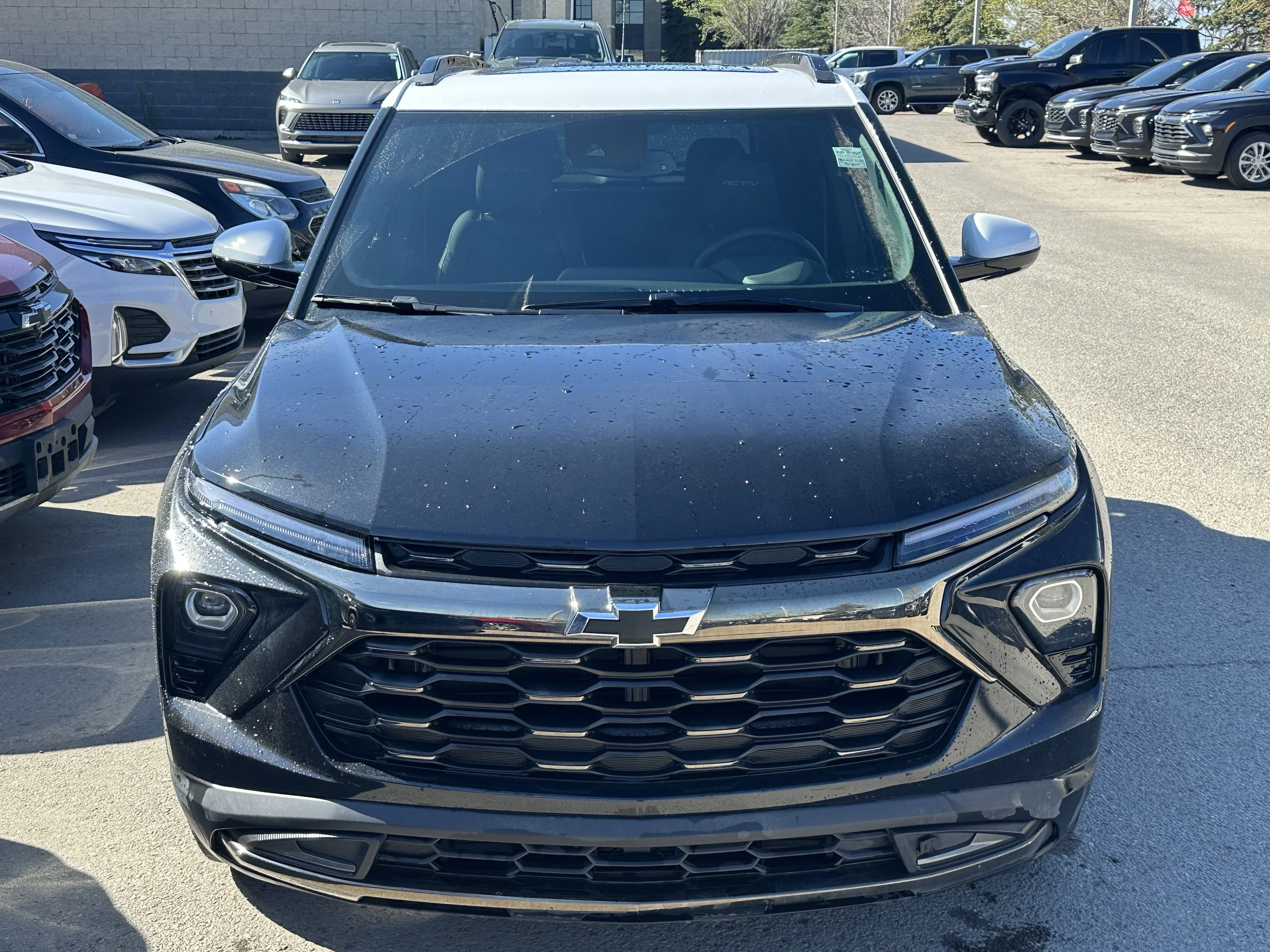 New 2026 Mosaic Black Metallic Chevrolet ACTIV image 2