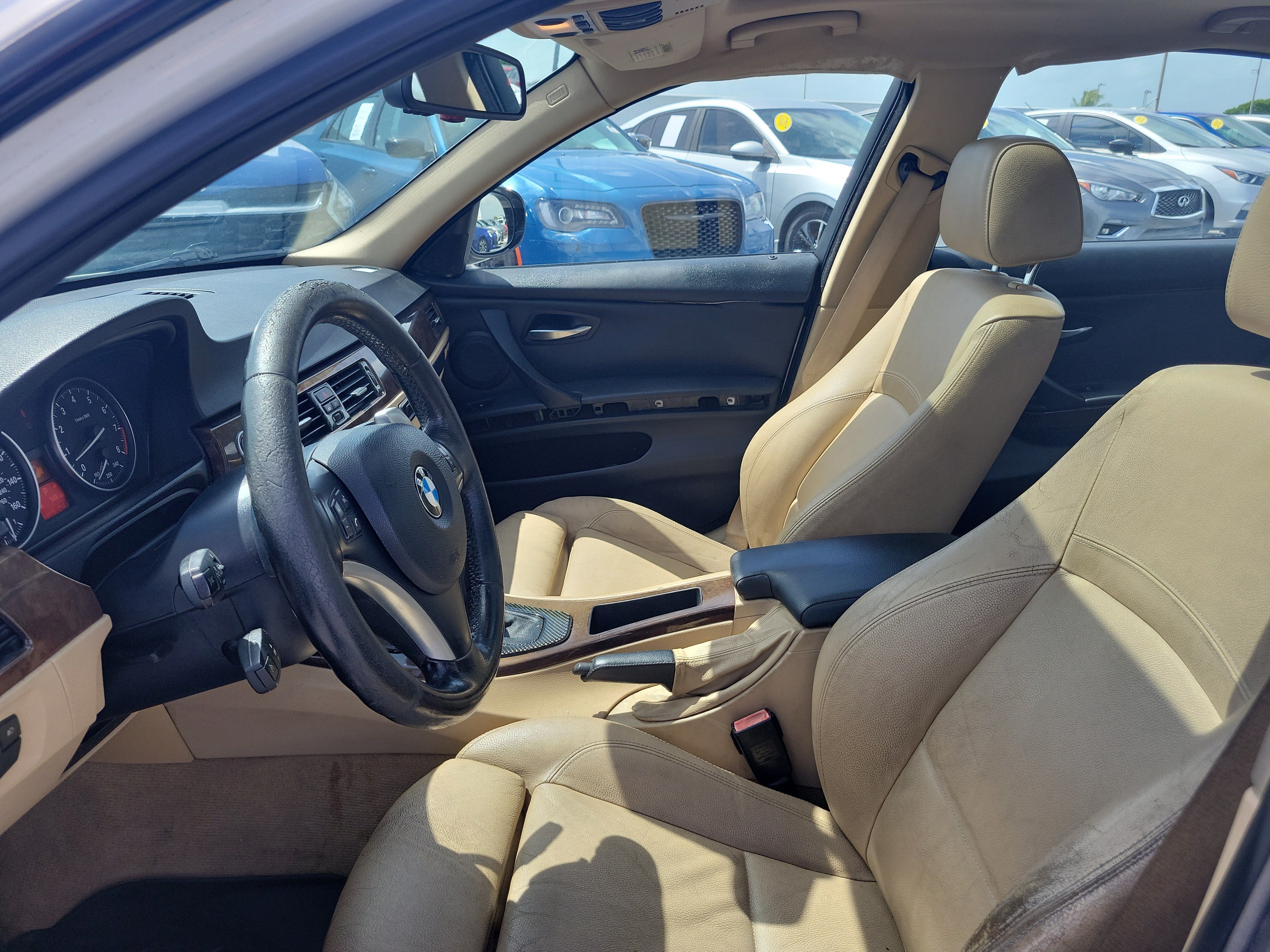 Used 2009 Alpine White BMW 335i image 19
