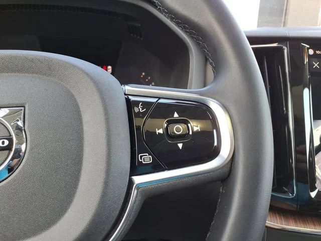 2024 Volvo XC60 Plus - Photo 23