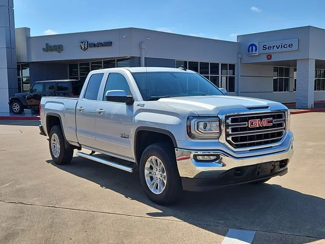 2017 GMC Sierra 4WD Double Cab Standard Box SLE's photo