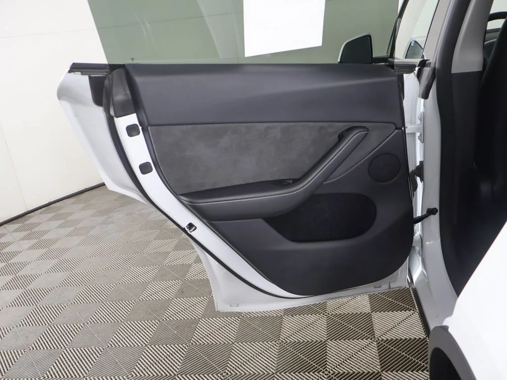 Used 2023 White Tesla Long Range image 27