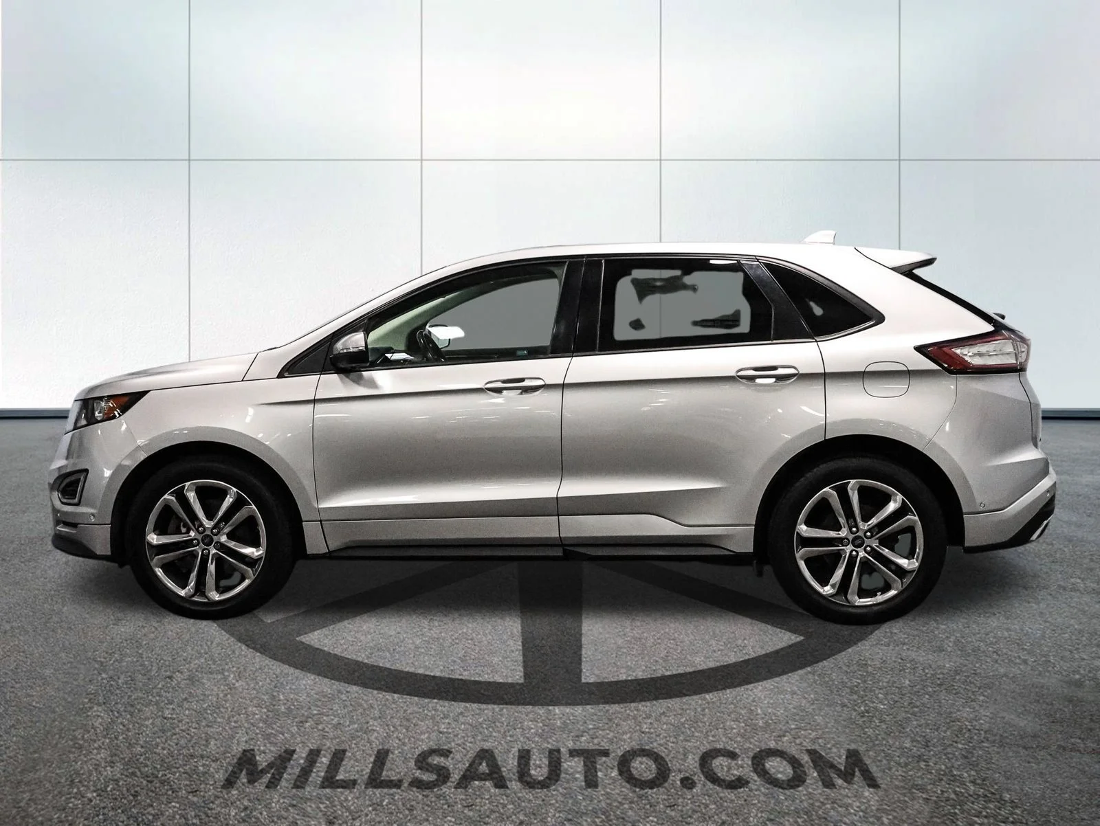 Used 2018 Silver Ford Sport image 3