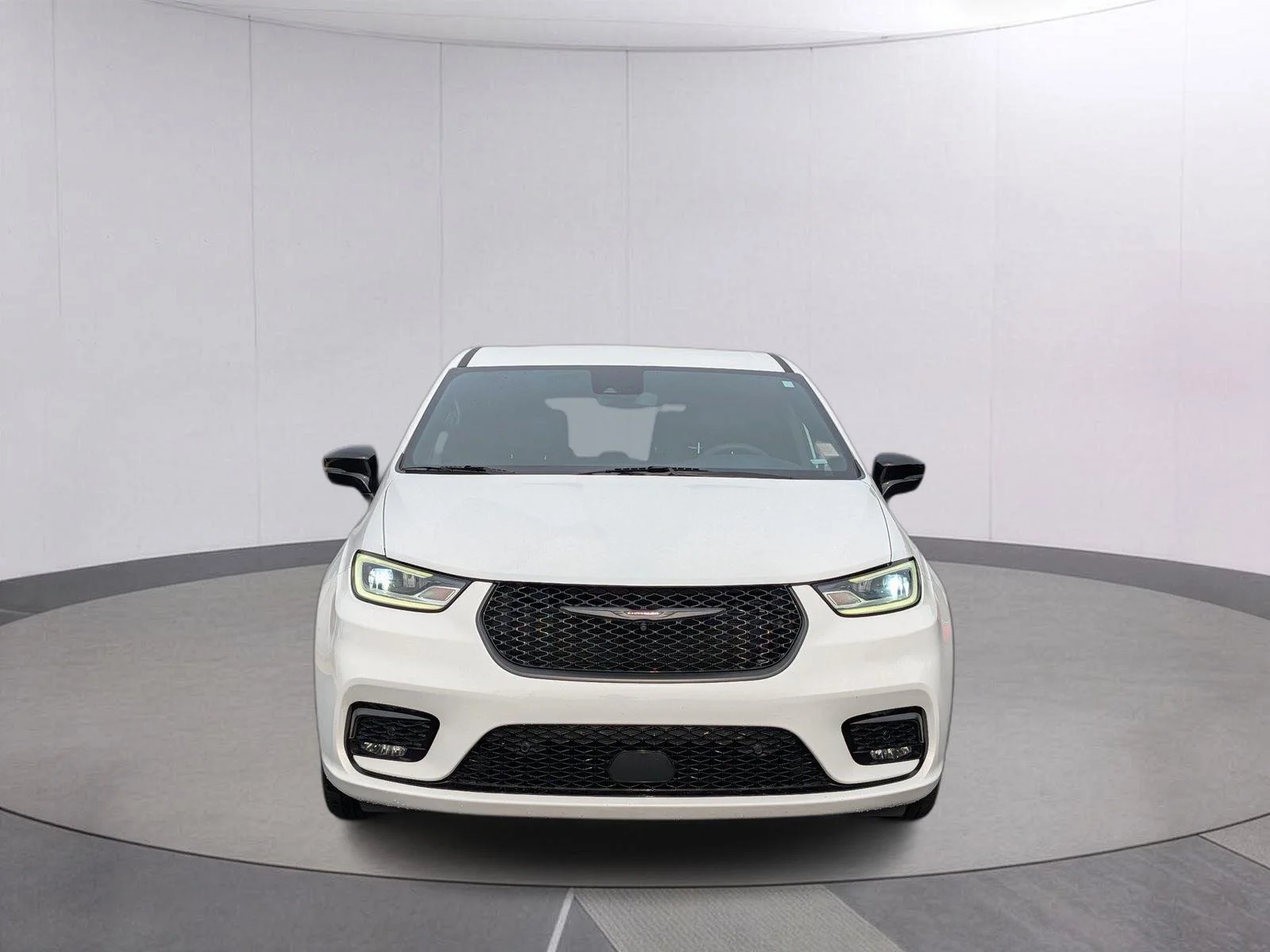 Used 2024 Bright White Clearcoat Chrysler Hybrid S Appearance Pkg image 8