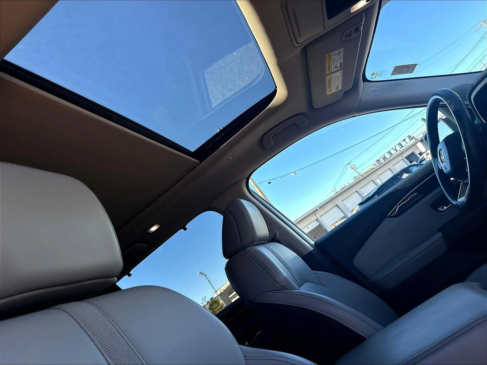 Used 2024 Lunar Silver Metallic Honda Touring image 32