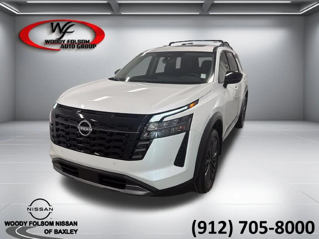 New 2026 White Nissan SL image 1