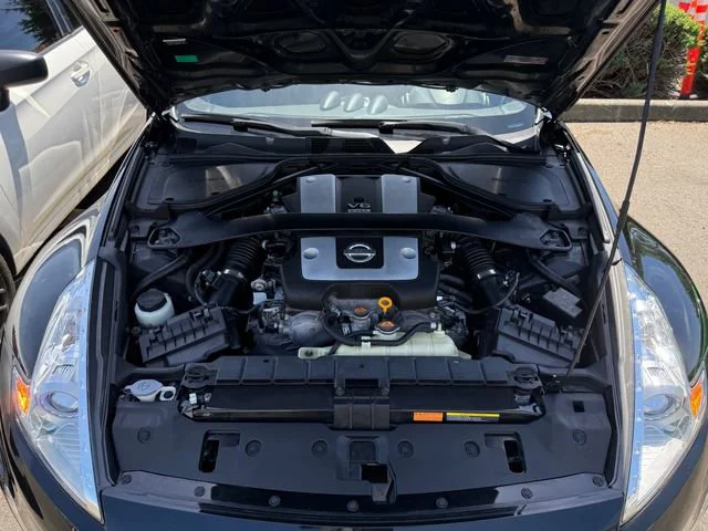 Used 2017 Black Nissan Base image 27