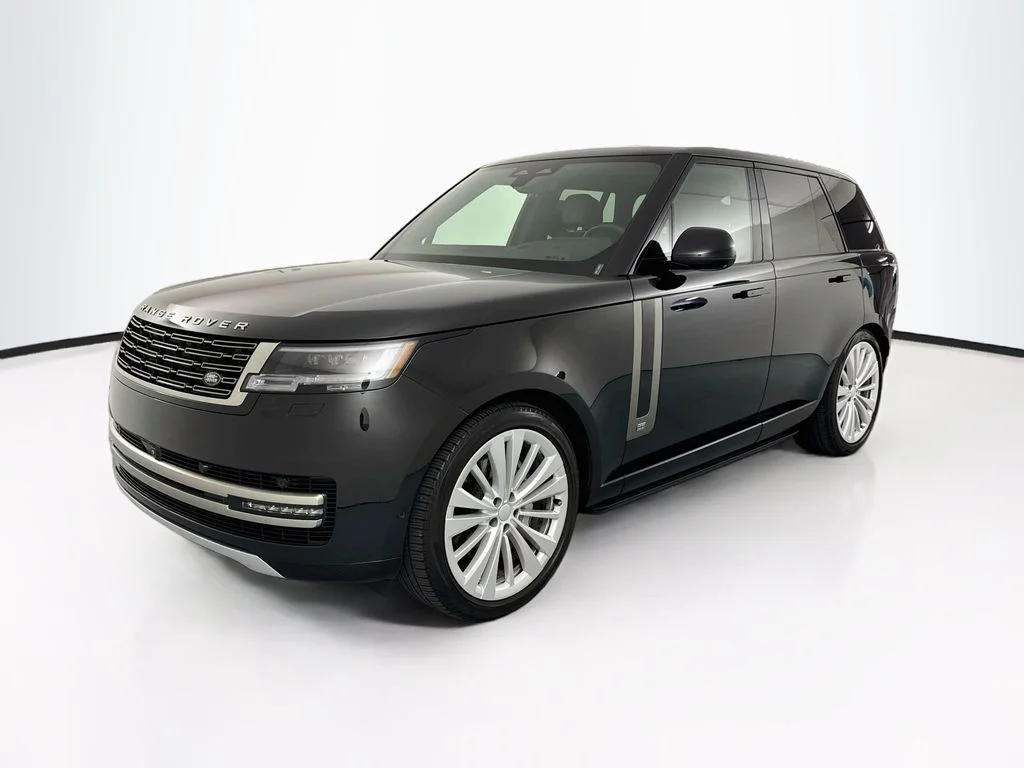 Certified Used 2024 Black Land Rover SE image 1