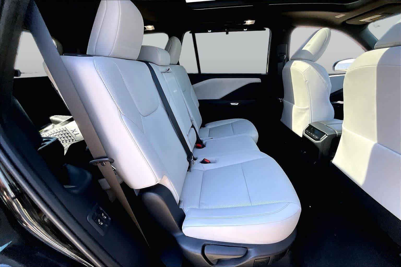 Used 2026 Caviar Lexus Premium image 21