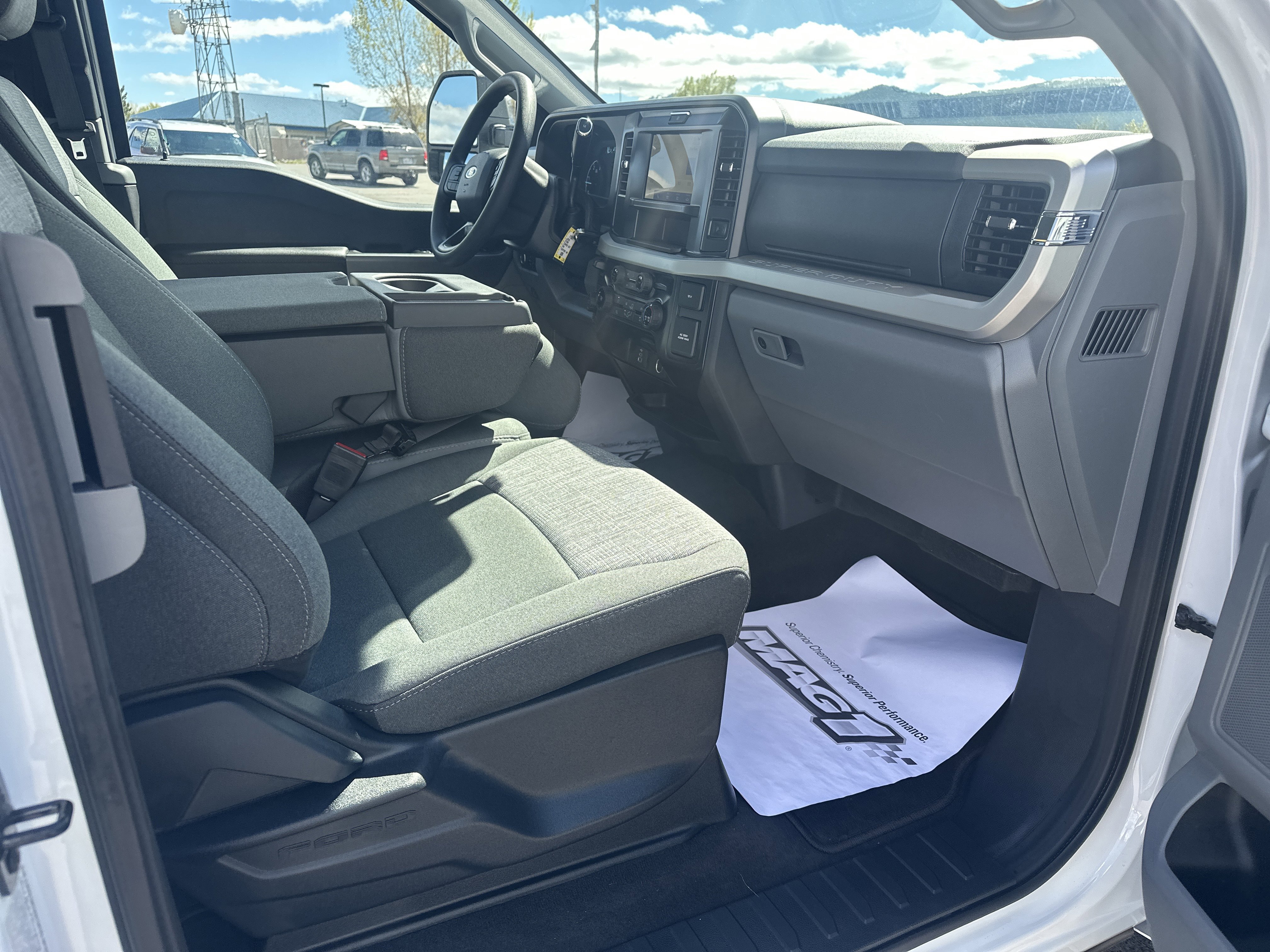 2026 Ford F-250 Super Duty XLT - Photo 10