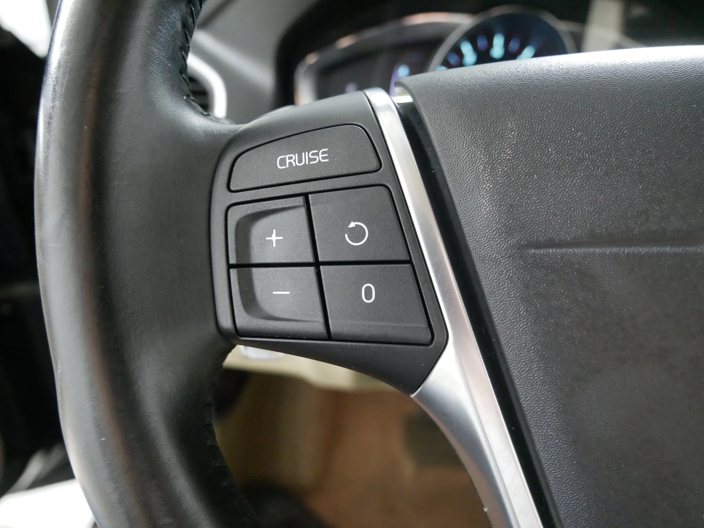Used 2015 Caspian Blue Metallic Volvo T6 image 27